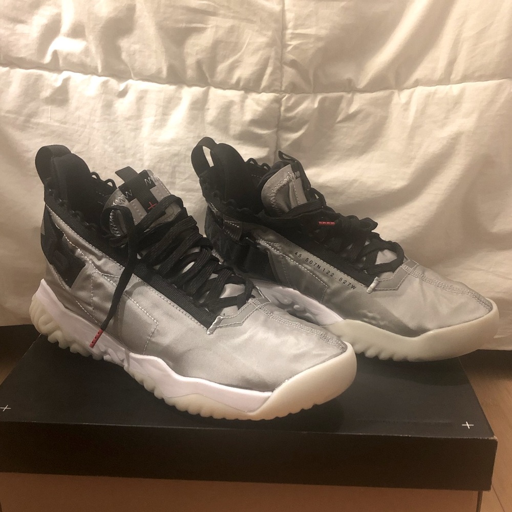 NWOT Jordan Porto-React (BV1654-002)